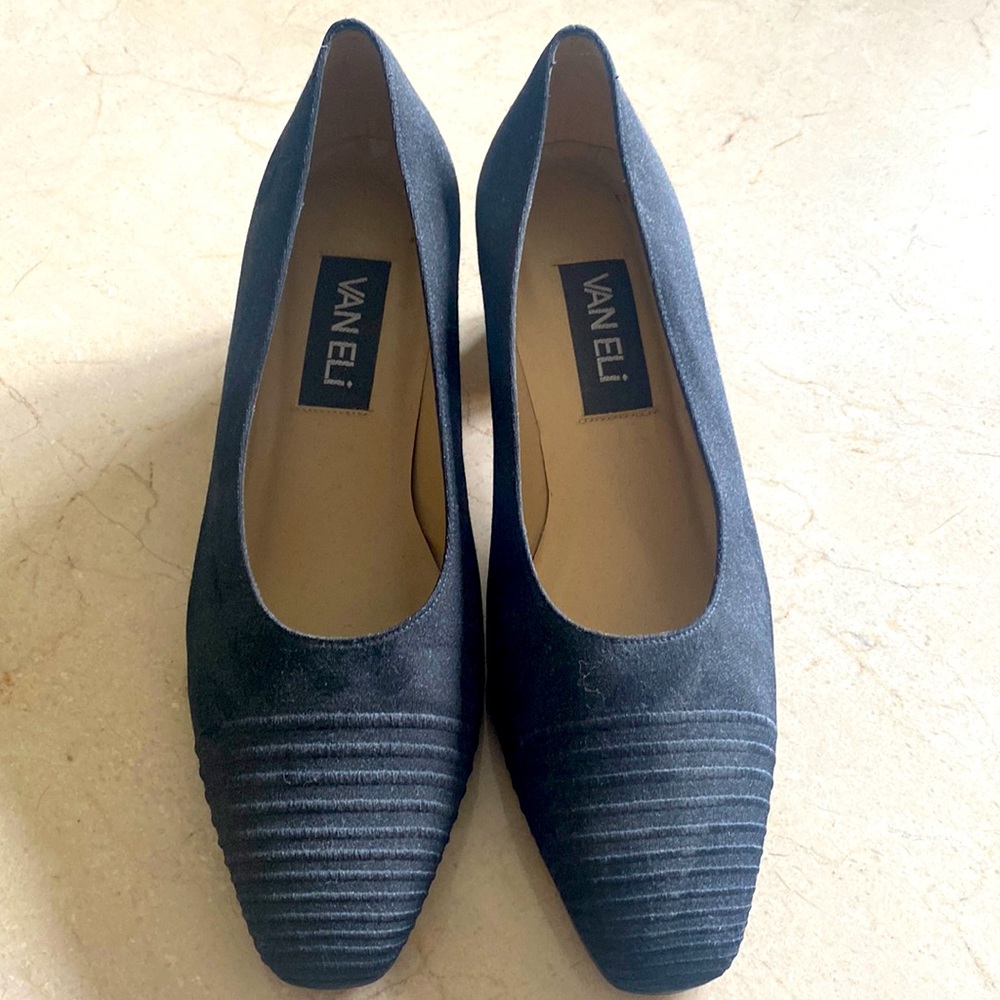 Van Eli Womens 7 M Black Dressy Pump 1.75” Low Block Heel